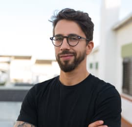 man in black t-shirt